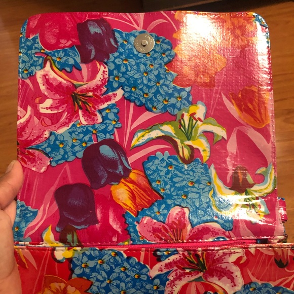 Mary Jane Bags Oilcloth Bag Clutch 3D Bow Detail Floral Fuchsia Wristlet - Picture 8 of 14